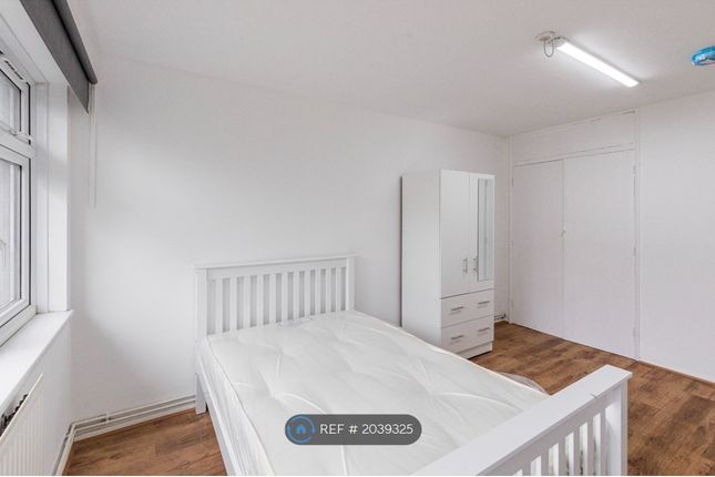 Thumbnail Room to rent in Wellington Road, Tilbury