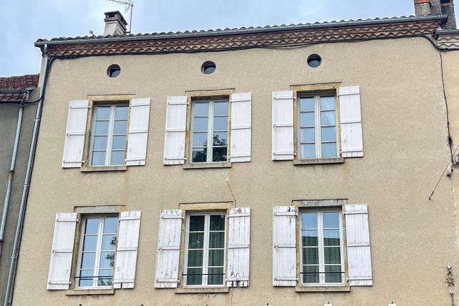 Block of flats for sale in Saint Cere, Lot, France
