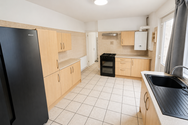 51, Victoria Road, Port Talbot photo 4
