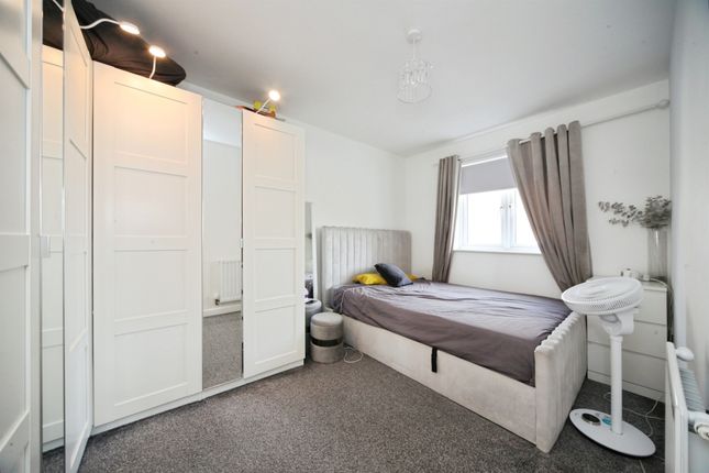 Flat 19, Trilby Court, Bongrace Walk, Luton photo 4