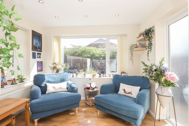 9 Grassmoor Close, Sheffield photo 4