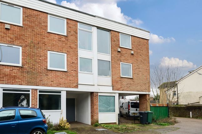 Thumbnail Terraced house for sale in Cranbourne Close, Horley, Surrey