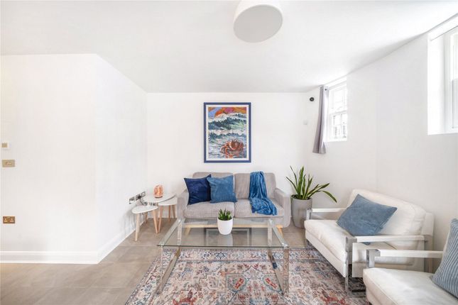 24, Kellino Street, London photo 3