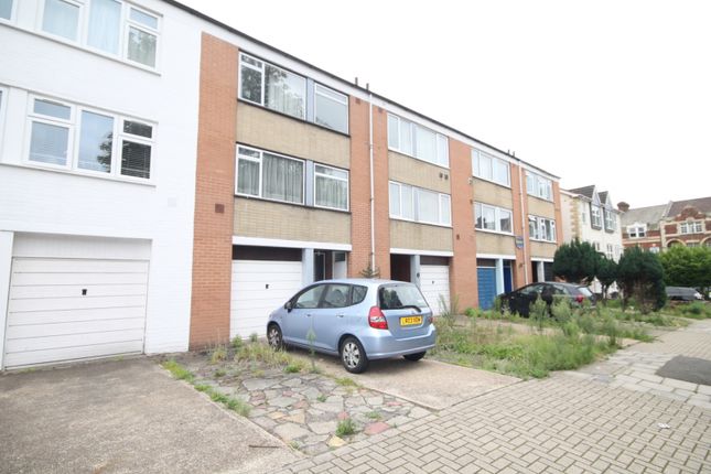 Thumbnail Town house for sale in Avenue Road, Isleworth