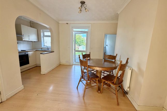11, Park Place, Eastville photo 3