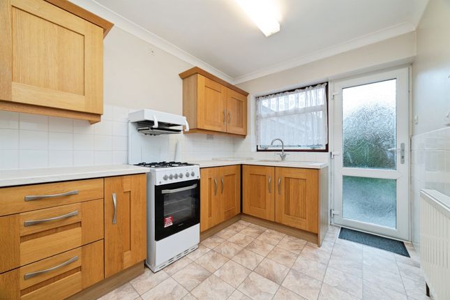 17, Gloucester Road, Hull photo 4