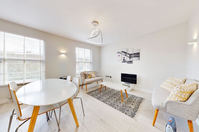 Thumbnail Flat to rent in Portnall Road, London