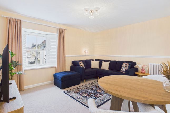 Flat 1, The Coach House Greenhill Avenue, Tenby photo 3