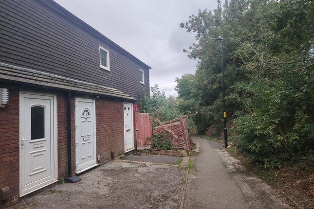 24, Reedmace Close, BIRMINGHAM photo 2