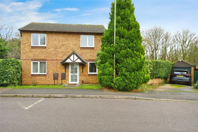 Thumbnail Detached house for sale in Willow Drive, Bicester, Oxfordshire