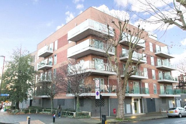 Thumbnail Flat to rent in Townshend House, Acton