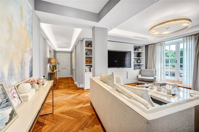 Flat 30, Ovington Court 197-205,, Brompton Road, London photo 3