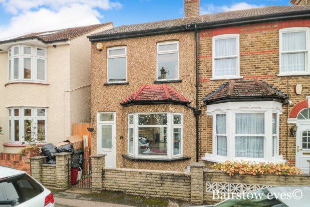 Terraced house to rent in Ruskin Avenue, Waltham Abbey