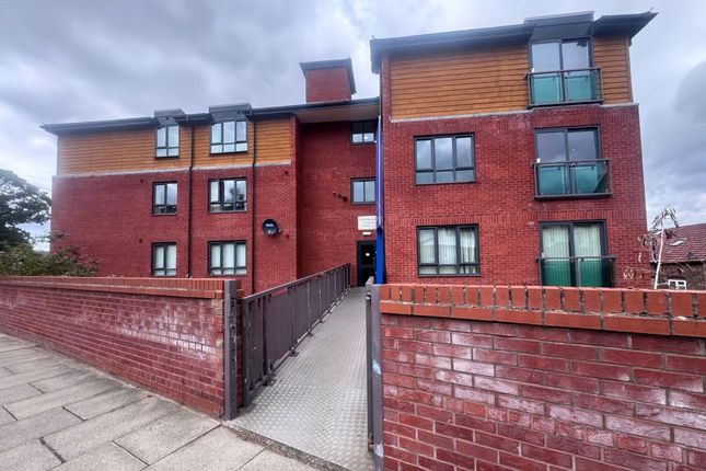 1-bed flat on Flat 14 Atherton House, Albion Street, Wallasey, Merseyside, CH45 9LE, £80,000