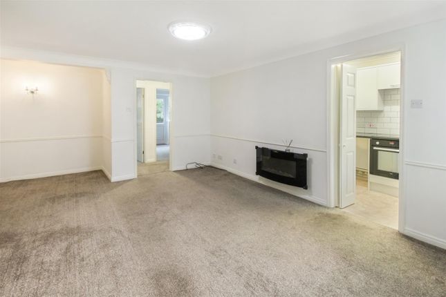 4, Cobden Court, Darlington photo 4