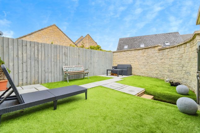 8, Manor Way, Devon photo 2