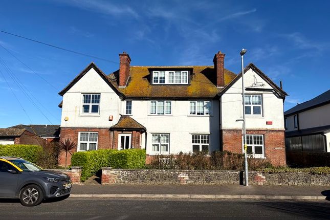 Studio house on Cliff Road, Birchington, £500,000