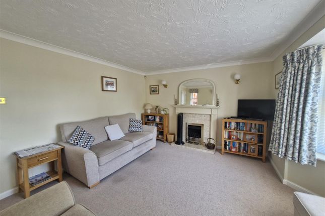 3, St. James Close, Hereford photo 4
