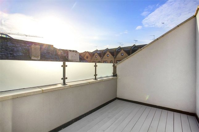 Flat to rent in Lords Court, 20 Chancellors Street