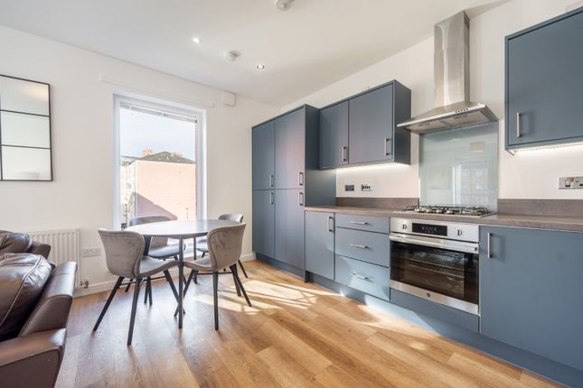 Flat 2/1, 10, Greenholme Street, Glasgow photo 4