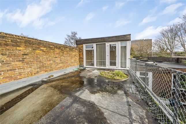 8, Fairacre, New Malden photo 4