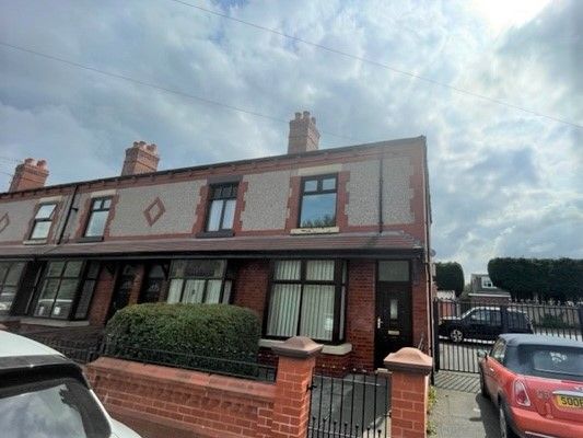2 bed end terrace house to rent in Bickershaw Lane, Wigan WN2