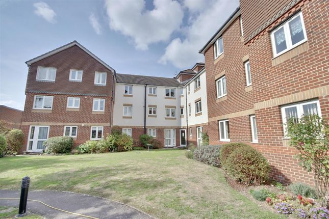 Thumbnail Flat to rent in Moresby Court, Westbury Road, Fareham