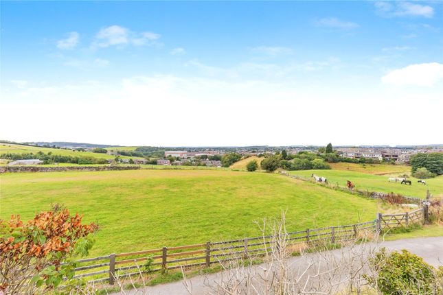 Roe Gate Farm,, Grains Road, Oldham photo 2