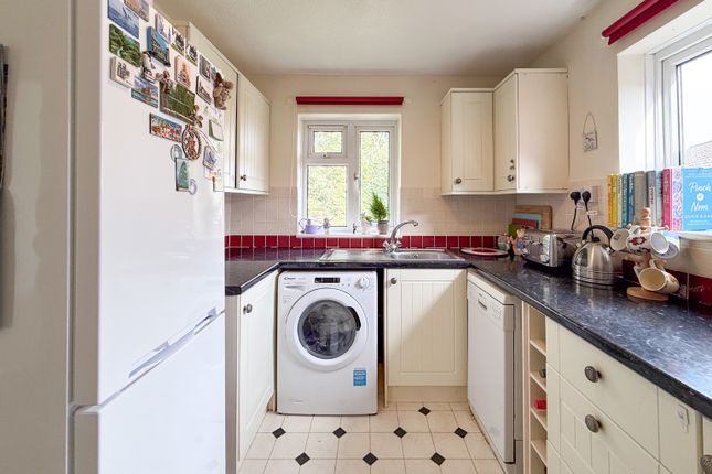 48, Foliejohn Way, Maidenhead photo 4