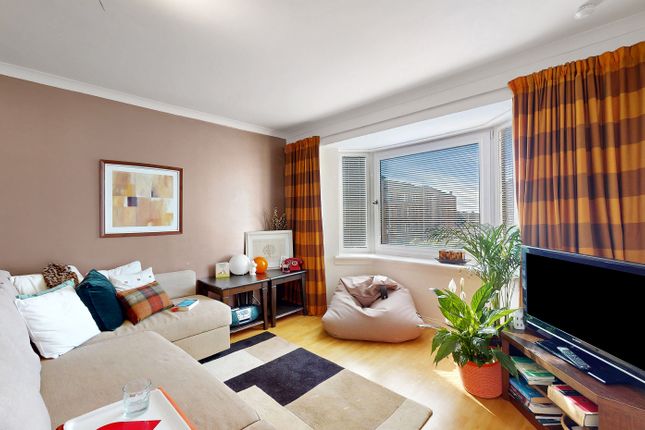 2/1, 6, Leyden Court, Glasgow photo 2