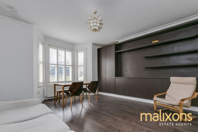 87a Trinity Road, London photo 2