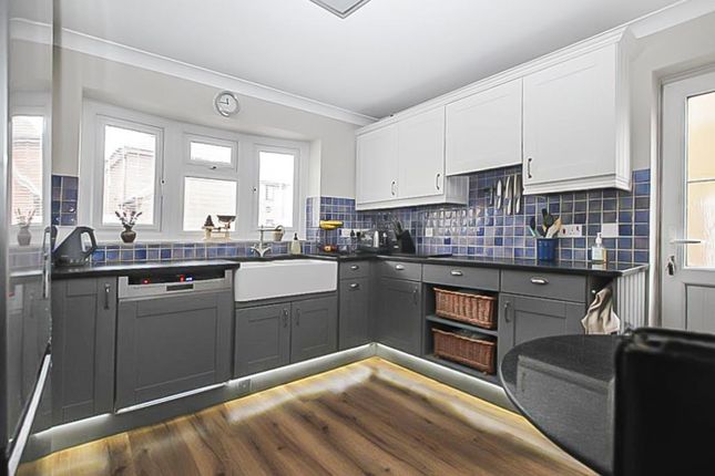 61, Ward Way, Witchford photo 3