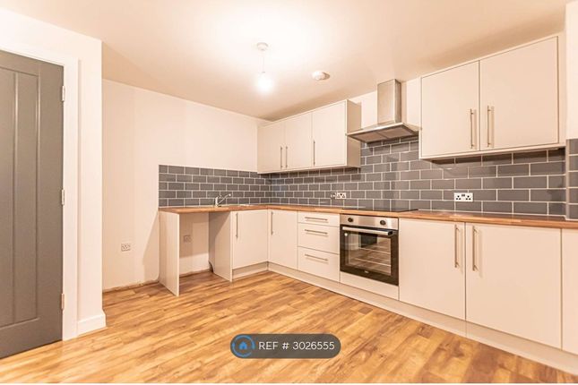1-bed flat on Bank House Bank Street, Walshaw, Bury, £795/mo
