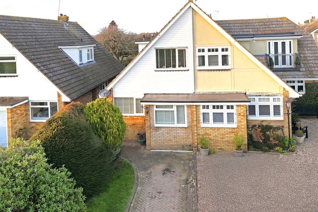 2-bed house on 16, Conway Avenue, Southend-on-Sea, £325,000