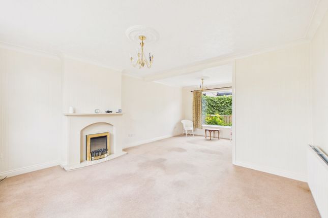 39 Manor Way, Anlaby, East Riding of Yorkshire photo 2