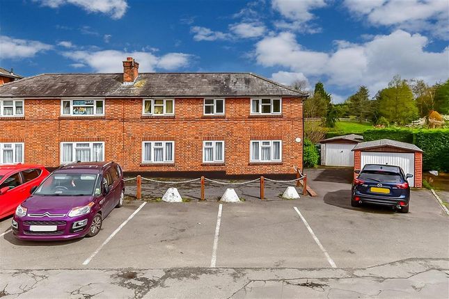 Thumbnail Maisonette for sale in Red Hill, Wateringbury, Maidstone, Kent