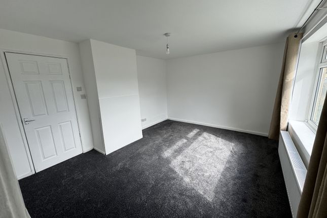 24, Kirkstone Avenue, Peterlee photo 3
