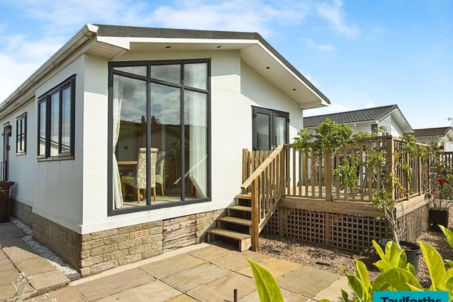 16 High View Dales View Park, Barnoldswick photo 2