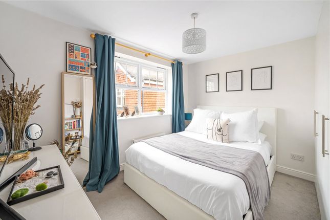 Detached house for sale in Nevinson Close, London