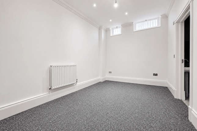 Flat 9 Tate House,, Manse Road, London photo 4