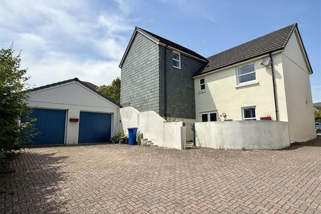 4-bed house on 31, Rowan Road, Wadebridge, £425,000