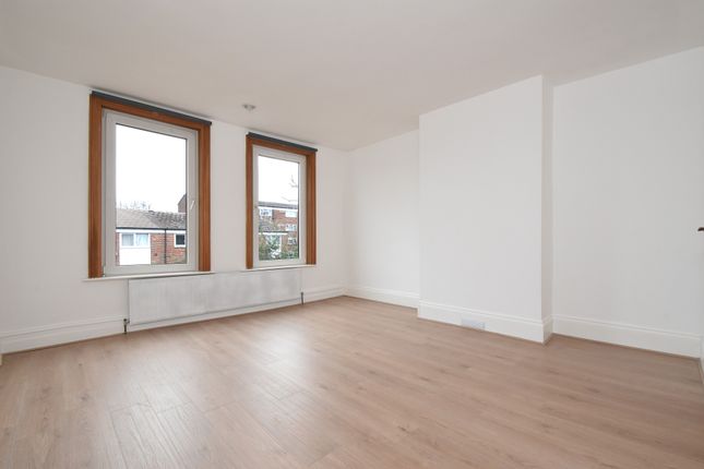 7, Lytchet Road, Bromley photo 2