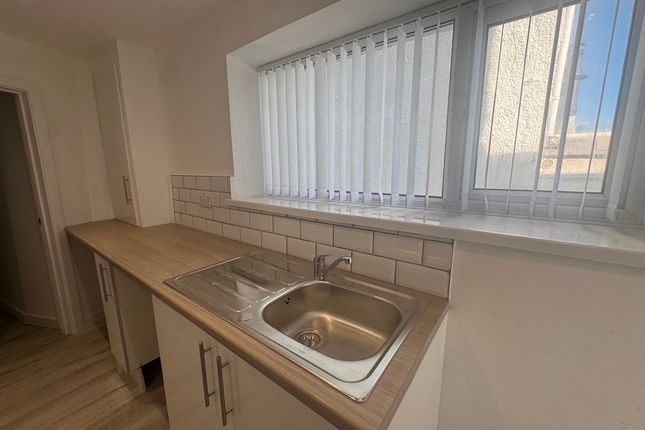 53 Seaview Terrace, Swansea photo 4