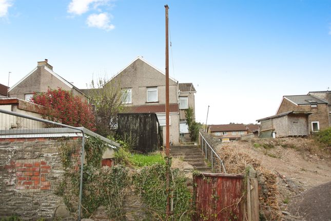 80, Garden Street, Caerphilly photo 2