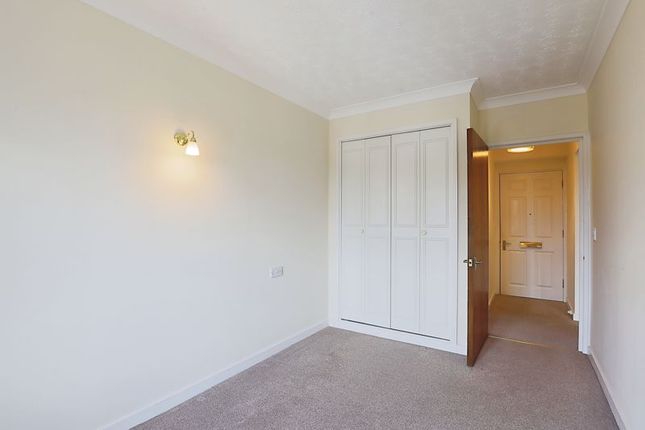 Flat for sale in Bredon Court, Broadway