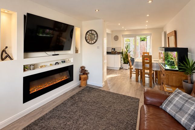 8, Cherry Close, Alfreton photo 2