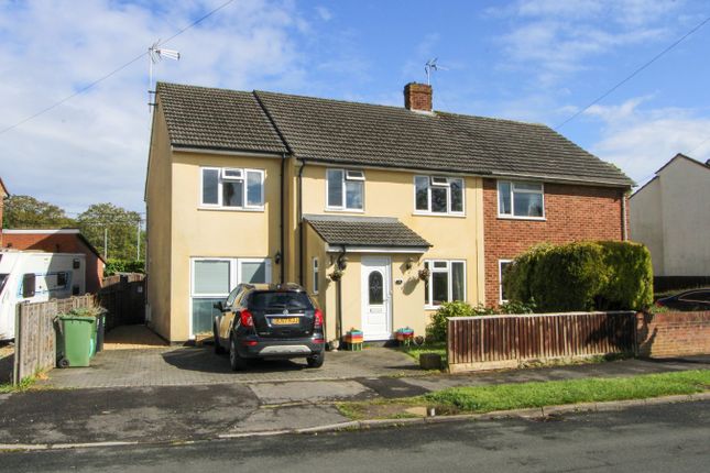 58, Firgrove Crescent, Yate photo 2