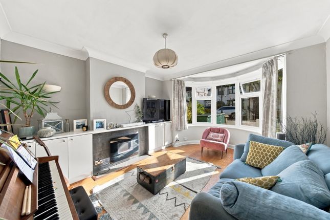 170, Ellesmere Road, London photo 2