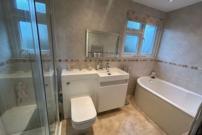 21, Coopers Close, Dartford photo 4