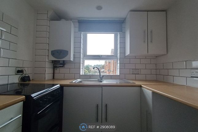 Flat, Southview Road, Weymouth photo 4